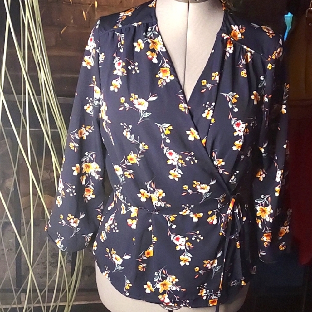 Blue Wrap Floral Blouse by XILERATION
